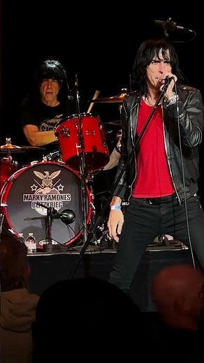 Mark Ramone’s Holiday Blitzkrieg - Blitzkrieg Bop Live 2024 #Ramones #concert