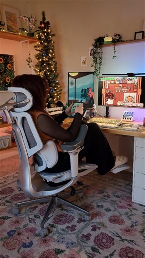 🌻Cozy on Instagram: "AD | 💺 Upgrading my home office and gaming setup has never felt so good! The HBADA E3 Pro, the world’s most classic ergonomic chair, is sleek, super adjustable, and makes long hours at my desk much more comfortable. Whether I’m working, gaming, or taking a little break, it adapts with me thanks to 22 adjustable features including lumbar support, headrest, armrests, and reclining. It's been so nice working with a chair that genuinely supports my posture while still prioriti