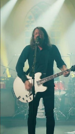 ‪@foofighters‬ debut ‘Of All People’ in a church in Ireland