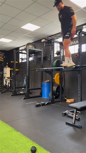 3.3K views | Rugby players here’s a full full body season Warning on the depth lands - DO NOT GO STRAIGHT INTO THIS HEIGHT. I’ve built up years of landings to do this so start off with a lower height Don’t be an idiot. Big aim to be able to do hurdle jumps with straight legs and springy AF Good session, good training | Townsend Strength | Facebook