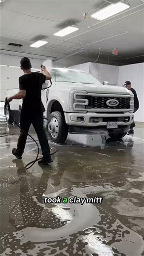 How to clay bar a vehicle?