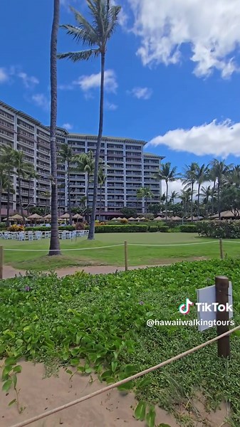 Here's a 360° view from in front of the Hyatt Vacation Club on Ka'anapali Beach. You can see the Hyatt Regency just south of us and Marriott's Maui Ocean Club just north of where this video was taken. The beach is pretty small right now on the south end of Ka'anapali, so we wanted to give you a look at what it looks like today. Have you stayed at any of these resorts? What's your favorite place to stay in Ka'anapali? For our free Maui Guide PDF with practical information to help you plan your tr