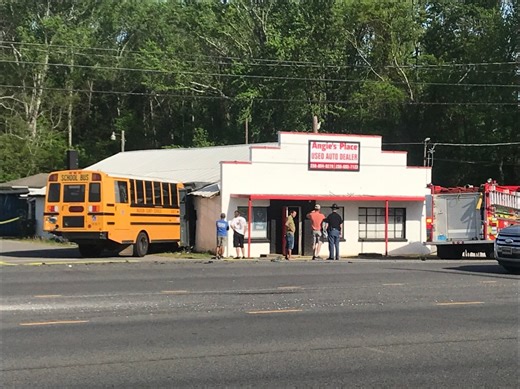 Madison County school bus crashes into building in Hazel Green area