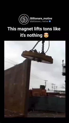 Rarest Facts | Educational Videos 🧠 on Instagram: "Witness the power of engineering with this giant industrial magnet that can lift thousands of pounds of metal effortlessly. Perfect for scrapyards, construction sites, and heavy-duty metal handling, this magnetic marvel boosts efficiency, safety and productivity like never before. From steel beams to scrap metal, no heavy load is too big. What used to require cranes, chains, multiple workers, and serious risk now happens with the flip of a swit