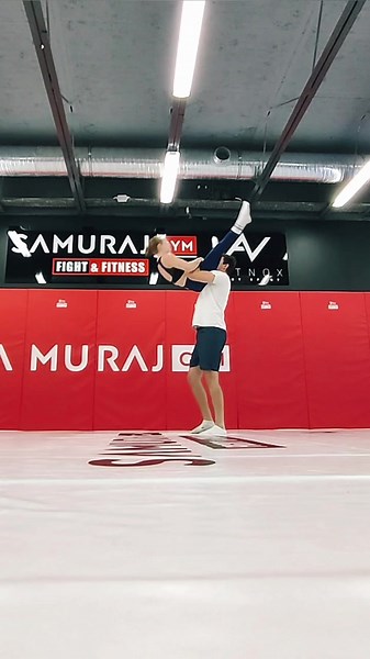 Acro Yoga Tricks for Couples: Fun and Challenges