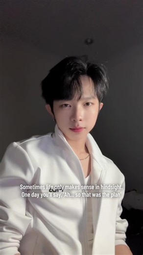 Understanding Life: Embracing Hindsight and Reflection