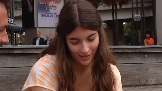 Catalyst: The physics of a slinky drop - ABC Education