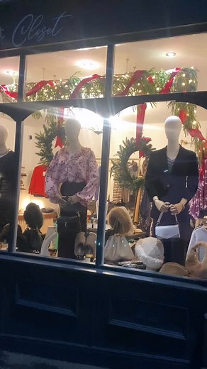 3 comments | It’s time! our Christmas windows are in just in time...