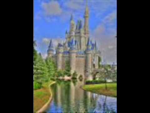 Disney - Beyond The Sea (Robbie Williams)