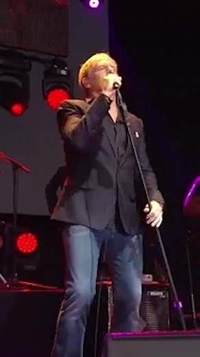 You are the candle, love's the flame / A fire that burns through wind and rain 🔥 #BoltonLive | Michael Bolton