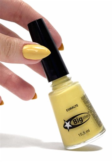 Deneb, esmalte cremoso amarelo manteiga. @Gabrielle Torres #EuBrilhoBig #BigUniverso #deneb