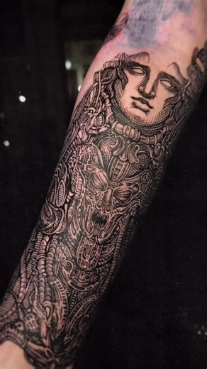 𝕸𝖞𝖗𝖎𝖆𝖒 𝕭𝖑𝖆𝖈𝕶 on Instagram: "Trying to mix in HR Giger ‘style with the taste for baroque and classical art. I was very excited for this opportunity and cannot wait to experiment more when we continue. This is the result after 2 days and we will continue soon into the full sleeve. Let me know what you think in the comments! 🙏💭 #Alientattoo #aliencovenant #alienearth #alien #xenomorph #xenomorphtattoo #xenomorfotattoo #tattooalien #gigertattoo #hrgiger #hrgigerart #tattoo #myriamblackt