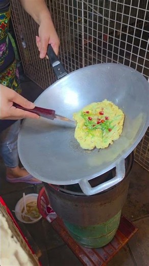 ไข่เจียวที่ทอดน่ากินที่สุด‼️ ตลาดปั่นด้าย อิสรภาพ