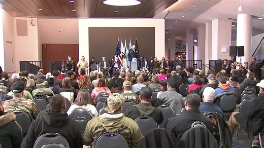 LIVE: Mayor Johnson attends Veterans Day ceremony | More at abc7chicago.com | ABC 7 Chicago