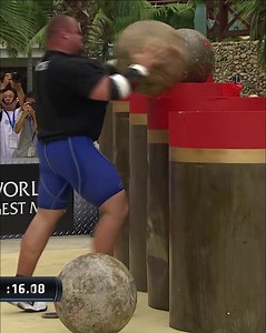 Brian Shaw makes everything look effortless. | SBD World’s Strongest Man