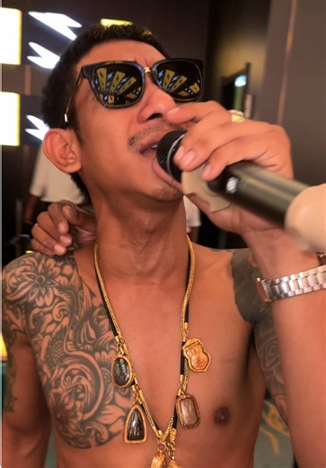 วิดีโอของ สจ. นครศรีฯ (@poseidon.29) พร้อมเพลง เสียงต้นฉบับ - สจ. นครศรีฯ