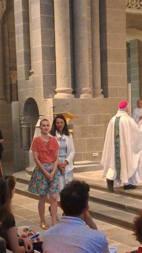Messe d’ordination de Benoît Riberolles comme diacre par mgr Baumgarten évêque du Puy en Velay