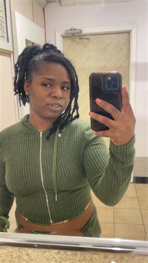 Brittnee (@brittnee._)’s videos with Dark skin chocolate bad to the bone - IndescribablyHer1