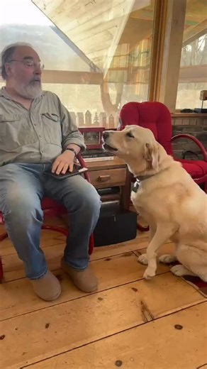 How Becky dog says Merry Christmas | Mandy Patinkin