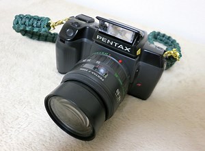 Pentax SF7 or SF10