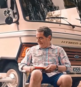 275K views · 14K reactions | Our legend is getting old.梁 | Ｄｉｓｔｒａｃｔｉｏｎ | Facebook