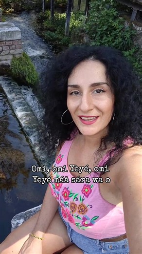 Canto a Oshún en la naturaleza de Grecia