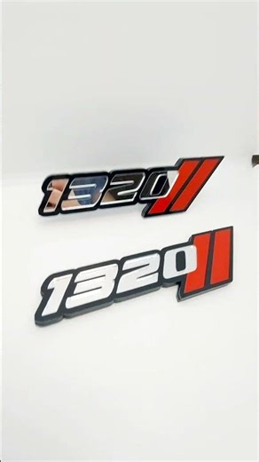 Emblem radiator grille end fender Dodge Challenger Scat Pack 1320