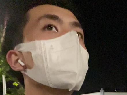 不留恋了 反正我们也不见面