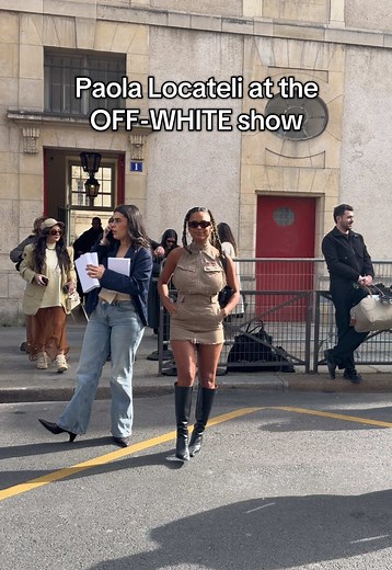 Paola Locatelli Shines at OFF-WHITE Paris Fashion Show
