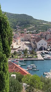 '#MakarskaRivieraBeaches travelling around' #video series - #HvarTown #Hvar #IslandHvar #summertime #summer2023 #lito2023 part I 💙☀️💚 🎥 by: @vice.rudan.photography owner of @makarska.riviera.beaches #Dalmatia #CentralDalmatia #Croatia #Adria #Mediterranean #MediterraneanSea #Hrvatska #Kroatien #Dalmacija #Dalmatien #ViceRudan #ViceRudanPhotography #summer2024 #lito2024 | Makarska Riviera Beaches