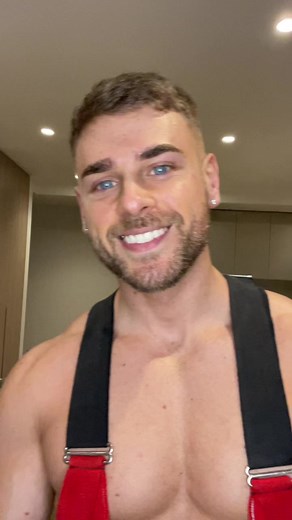 Spotted some hot stuff over here 🔥🥵 #fireman #uniform #hot #fire #striptok #fyp