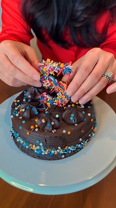 Age never looked so sweet 🍫🎂 This chocolate number hack is pure magic! | Blossom