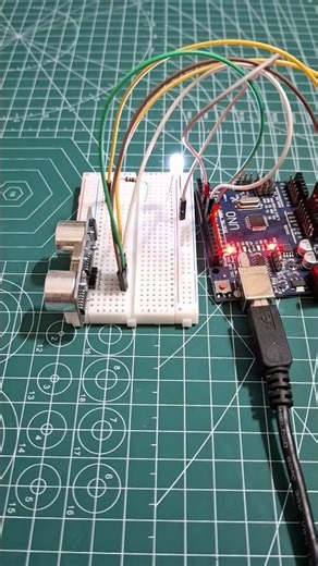 Touchless Control with Arduino 😳 #arduino #arduinoproject #electronics #arduinouno
