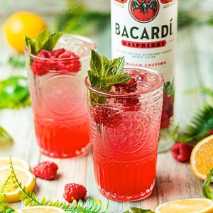 Did somebody say Bacardi raspberry seltzer?! One of our delicious cocktails from our Bacardi rum flavours series ! What's Your Flavour? | Tasty UK