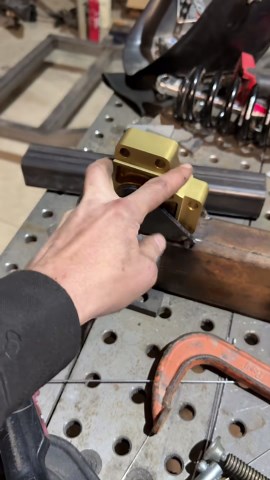 Cantilever suspension and drivetrain in the burn trailer build