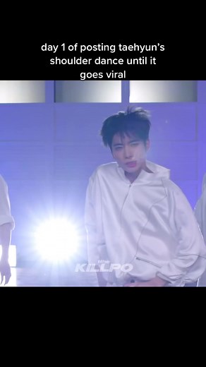 taehyun’s shoulder dance on TikTok
