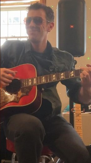 $400 Guitar vs $4000 Sound Test! #acoustic #epiphone #dove #versus #gibson #hummingbird #whichone