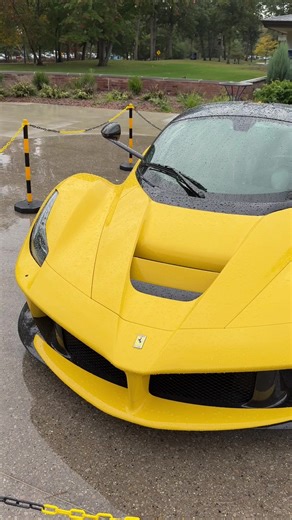 Drake’s LaFerrari in the rain ASMR #laferrari #drake