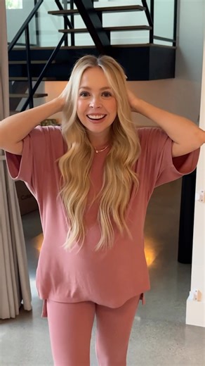 PSA to all husbands, asking to see her spin seems to be a cheat code for making her happy! 😂❤️ backstory ::: Kay left for an appointment to get her hair done, and though she usually only gets an inch or so cut off, she is always really excited about how it looks after. So I decided that i would be very excited for her hair and see how she reacts! 😂 and I think she loved it! Apparently kay really likes when I get excited about her haircuts, so I will have to be excited like this more often! 😅❤