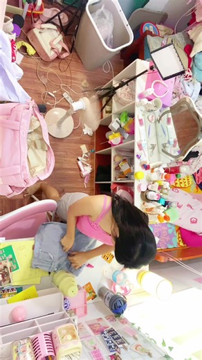 Clean My Dorm: A Mini Vlog Experience