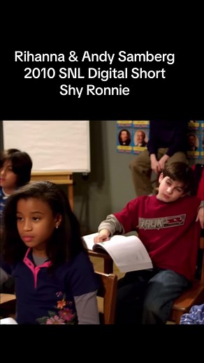 #rihanna #rihannavideo #andysamberg #snl #saturdaynightlive #2010 #2010s #2010sthrowback #fyp