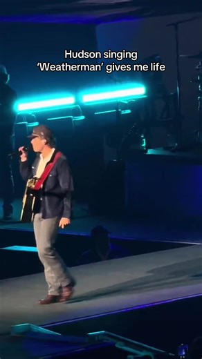 Hudson Sings 'Weatherman' Country Hit