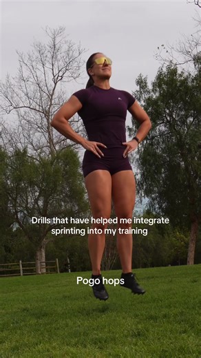 Going from zero sprinting experience to training for a 40-yard dash has been… humbling 😅 My body definitely wasn’t thrilled with the sudden change in training demands. Sprinting is high impact, high speed, and asks way more from your tendons, nervous system, and coordination than most lifting-based programs. Jumping straight into max effort sprints is a fast track to feeling beat up (or injured). So I’ve been using these drills to help my body adapt gradually and safely: • Pogo hops – build ank