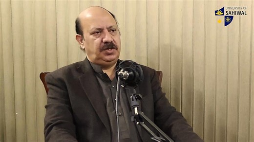 🎙️ 𝙑𝙞𝙘𝙚 𝘾𝙝𝙖𝙣𝙘𝙚𝙡𝙡𝙤𝙧 𝙎𝙝𝙖𝙧𝙚𝙨 𝙎𝙩𝙧𝙖𝙩𝙚𝙜𝙞𝙘 𝙑𝙞𝙨𝙞𝙤𝙣 𝙛𝙤𝙧 𝙖 𝙋𝙧𝙤𝙜𝙧𝙚𝙨𝙨𝙞𝙫𝙚 𝙐𝙣𝙞𝙫𝙚𝙧𝙨𝙞𝙩𝙮 𝙤𝙛 𝙎𝙖𝙝𝙞𝙬𝙖𝙡 Today, the worthy Vice Chancellor, Prof. Dr. Javaid Akhtar, appeared in an insightful podcast interview with Syed Huzzaifa Bukhari, where he articulated his forward-looking and transformative vision for University of Sahiwal. During the conversation, the Vice Chancellor highlighted key priorities and remarkable achievements aimed at strengthenin