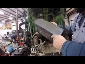 John Deere 6R Service