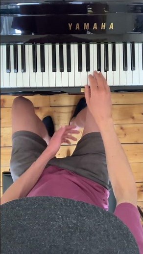 Piano Technique Basics: How to Play Legato From Finger 5 to 2 (Forearm Rotation) #pianotechnique