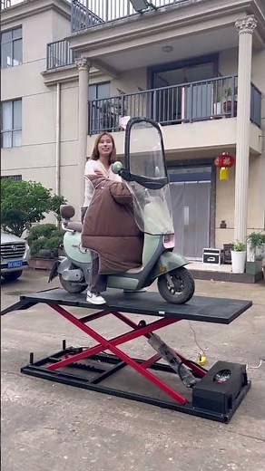 Electric Lifting Platform Demo 🚗