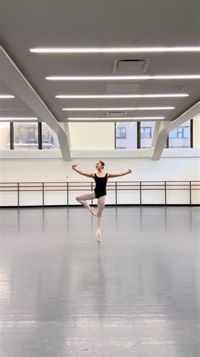 my knee just gave out doing a grand jeté in first class but all is well 😅 #ballettok #ballet #fypシ #viral #practice