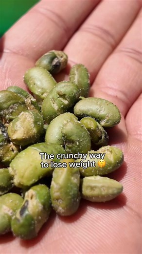 🔥 The Easiest Protein Hack for Your New Year Reset 🍽️ 11g of protein per serving, insanely crunchy, and zero prep needed. It’s the easiest (and tastiest) way to crush cravings and stay consistent with your weight-loss goals. Choose from sea salt, buffalo, sriracha, wasabi, and ranch 🌶️ Build your own bundle and get up to 40% off to start the year strong 🛒 | The Only Bean