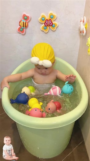 Safe Battery-Free Bath Toys for Baby's Fun